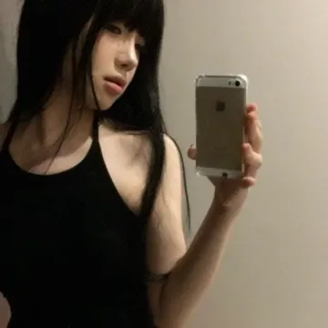 邓女士